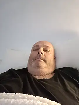 Snapshot of Alexis_Bull chatting on 03-21-25, 08:39 Alexis Bull online show from 03-21-25, 08:39