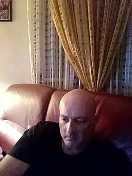 Snapshot of Alexis_Bull chatting on 09-14-25, 09:58 Alexis Bull online show from 09-14-25, 09:58