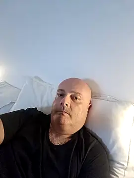 Snapshot of Alexis_Bull chatting on 10-13-25, 09:59 Alexis Bull online show from 10-13-25, 09:59