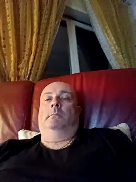 Snapshot of Alexis_Bull chatting on 12-01-25, 10:59 Alexis Bull online show from 12-01-25, 10:59