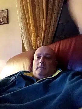 Snapshot of Alexis_Bull chatting on 12-16-25, 12:15 Alexis Bull online show from 12-16-25, 12:15