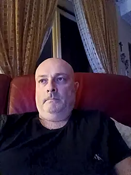 Snapshot of Alexis_Bull chatting on 01-07-26, 12:24 Alexis Bull online show from 01-07-26, 12:24