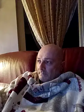 Snapshot of Alexis_Bull chatting on 01-07-26, 11:51 Alexis Bull online show from 01-07-26, 11:51