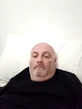 Snapshot of Alexis_Bull chatting on 02-13-26, 08:49 Alexis Bull online show from 02-13-26, 08:49