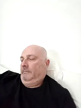 Snapshot of Alexis_Bull chatting on 03-05-26, 10:11 Alexis Bull online show from 03-05-26, 10:11