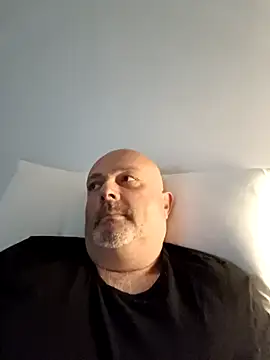 Snapshot of Alexis_Bull chatting on 04-15-26, 11:49 Alexis Bull online show from 04-15-26, 11:49