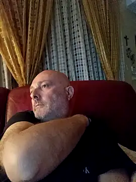Snapshot of Alexis_Bull chatting on 04-25-26, 10:51 Alexis Bull online show from 04-25-26, 10:51