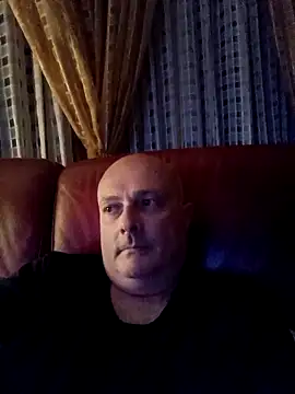 Snapshot of Alexis_Bull chatting on 04-26-26, 10:40 Alexis Bull online show from 04-26-26, 10:40