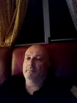 Snapshot of Alexis_Bull chatting on 04-29-26, 11:00 Alexis Bull online show from 04-29-26, 11:00