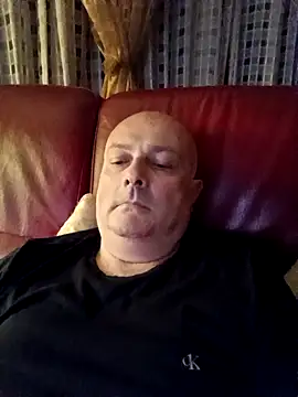 Snapshot of Alexis_Bull chatting on 05-07-26, 11:10 Alexis Bull online show from 05-07-26, 11:10