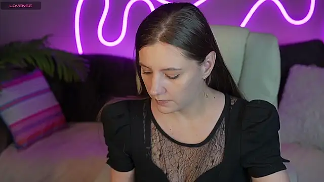 Snapshot of ValeryMurr chatting on 10-09-25, 07:01 ValeryMurr online show from 10-09-25, 07:01