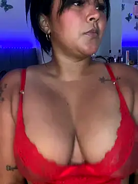 Snapshot of sashaoficial_ chatting on 09-10-25, 04:34 sashaoficial online show from 09-10-25, 04:34