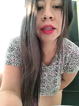 Snapshot of Yuli_Mars chatting on 01-31-26, 08:51 Yuli Mars online show from 01-31-26, 08:51