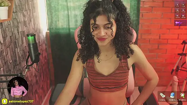 Snapshot of bonniie_98_ chatting on 03-21-25, 07:46 bonniie 98 online show from 03-21-25, 07:46