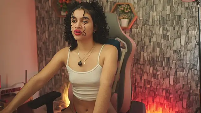 bonniie 98  online show from 06-24-26, 07:24