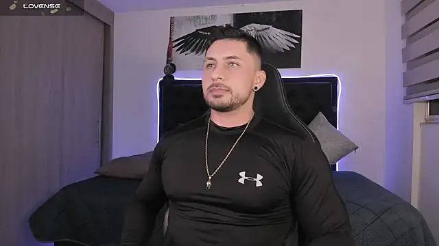 Snapshot of santi_aesthetic chatting on 05-07-26, 03:01 santi aesthetic online show from 05-07-26, 03:01
