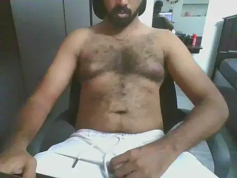 lovelyakash69 online show from 04-13-26, 10:43