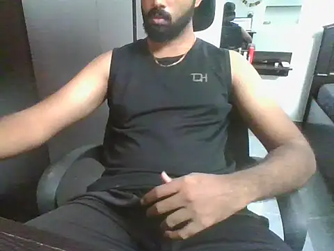 lovelyakash69 online show from 07-01-26, 06:04