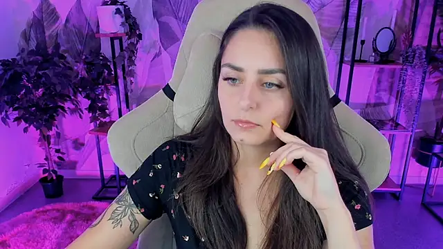 ValeriiMills online show from 09-27-25, 03:06