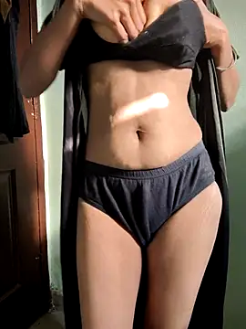 Desi Bhabi 01 online show from 11-18-25, 03:23