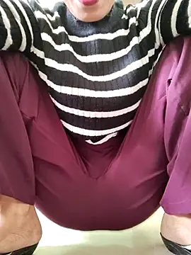 Desi Bhabi 01 online show from 01-14-26, 04:40