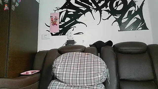 Snapshot of Chris__Jones chatting on 06-28-26, 02:34 Chris Jones online show from 06-28-26, 02:34