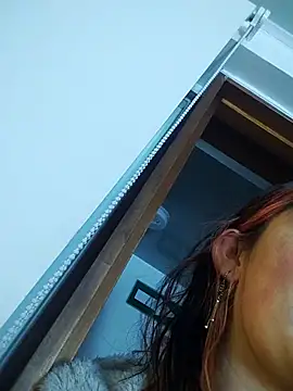 Cerecitaa02  online show from 10-06-25, 11:40