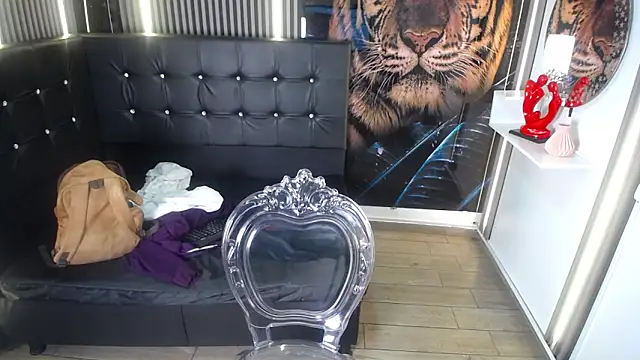 Cerecitaa02  online show from 11-17-25, 02:56