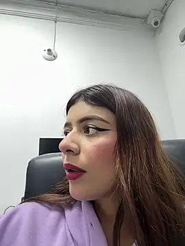 Snapshot of Megan_nt chatting on 09-26-25, 11:53 Megan nt online show from 09-26-25, 11:53