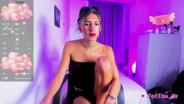 Snapshot of SkylerBennet chatting on 09-16-25, 02:45 SkylerBennet online show from 09-16-25, 02:45