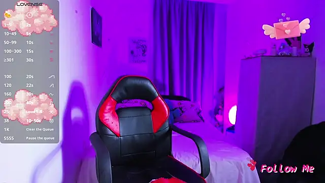 Snapshot of SkylerBennet chatting on 09-23-25, 03:53 SkylerBennet online show from 09-23-25, 03:53