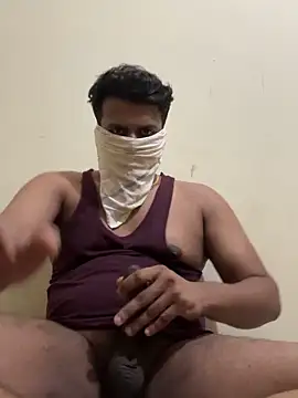 Snapshot of Hunkk28 chatting on 03-18-26, 12:19 Hunkk28 online show from 03-18-26, 12:19