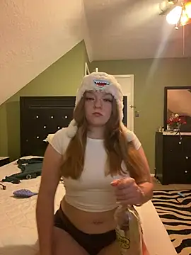 Snapshot of bankruptbabe chatting on 01-10-26, 06:15 bankruptbabe online show from 01-10-26, 06:15