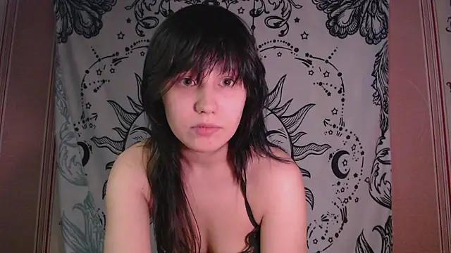 Snapshot of Thighswithspikes chatting on 03-16-26, 09:13 Thighswithspikes online show from 03-16-26, 09:13