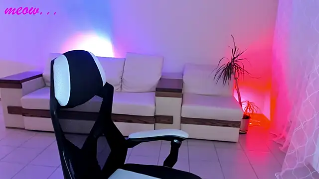 SweetMeeow online show from 11-06-25, 01:17