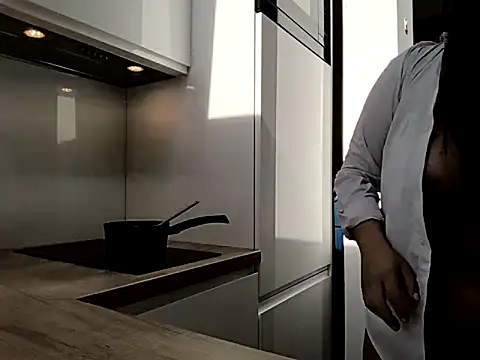 MoonlitLust online show from 05-29-26, 07:06