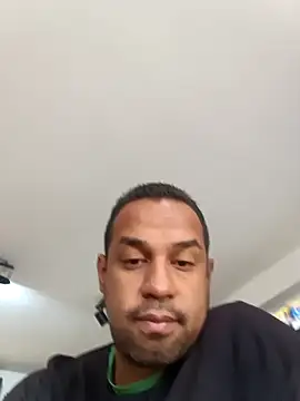 Snapshot of elnegro707070 chatting on 10-13-25, 11:10 elnegro707070 online show from 10-13-25, 11:10