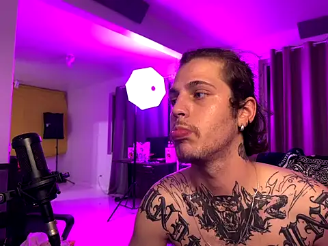 bigrosa21cm online show from 10-27-25, 11:20