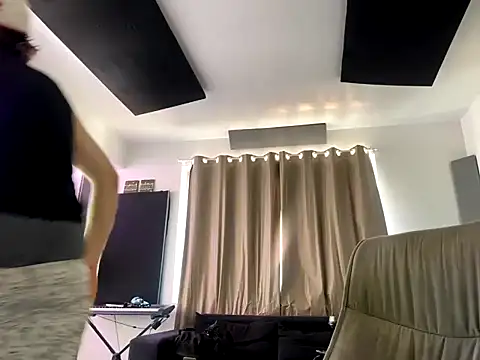 bigrosa21cm online show from 12-20-25, 08:05