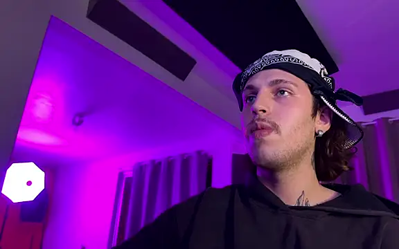 bigrosa21cm online show from 04-27-26, 04:21