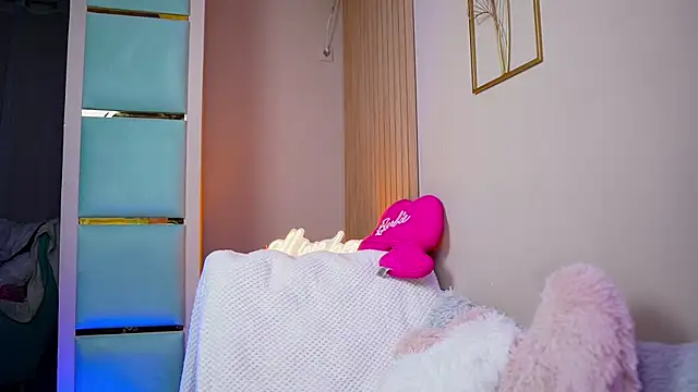 SabrinaJade online show from 12-14-25, 07:03