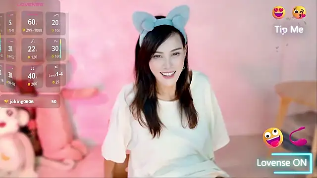 LunaBelle1984 online show from 09-17-25, 04:08