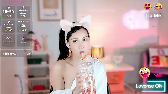 LunaBelle1984 online show from 11-21-25, 03:11