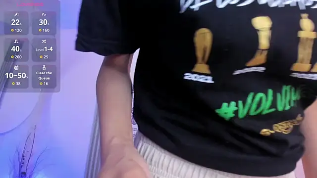 Snapshot of Dulce_Quintana chatting on 09-28-25, 12:10 Dulce Quintana online show from 09-28-25, 12:10