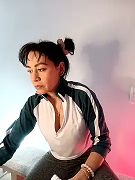 Snapshot of Alicia_Montess chatting on 09-15-25, 08:20 Alicia Montess online show from 09-15-25, 08:20