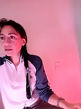 Snapshot of Alicia_Montess chatting on 10-15-25, 06:30 Alicia Montess online show from 10-15-25, 06:30