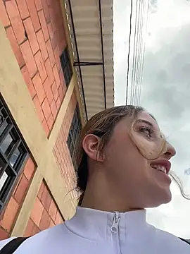 Baby  Otaku online show from 04-18-26, 06:45