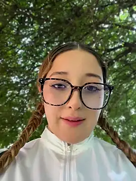 Baby  Otaku online show from 04-23-26, 06:32