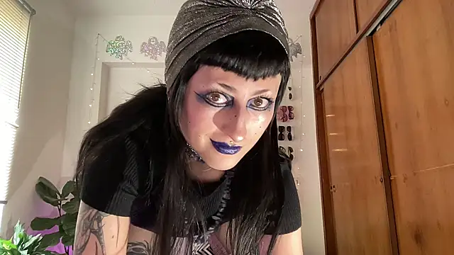 ELENA UMBRA online show from 05-22-26, 07:41