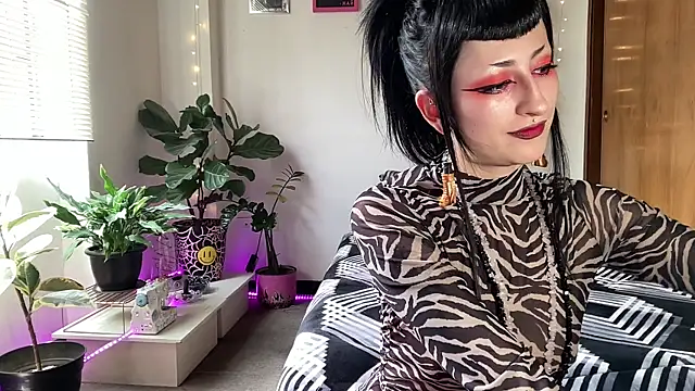 ELENA UMBRA online show from 05-27-26, 04:48